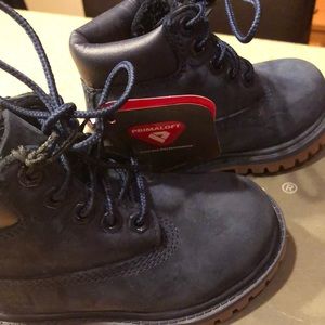 Timberland toddlers size 6 navy blue suede boots